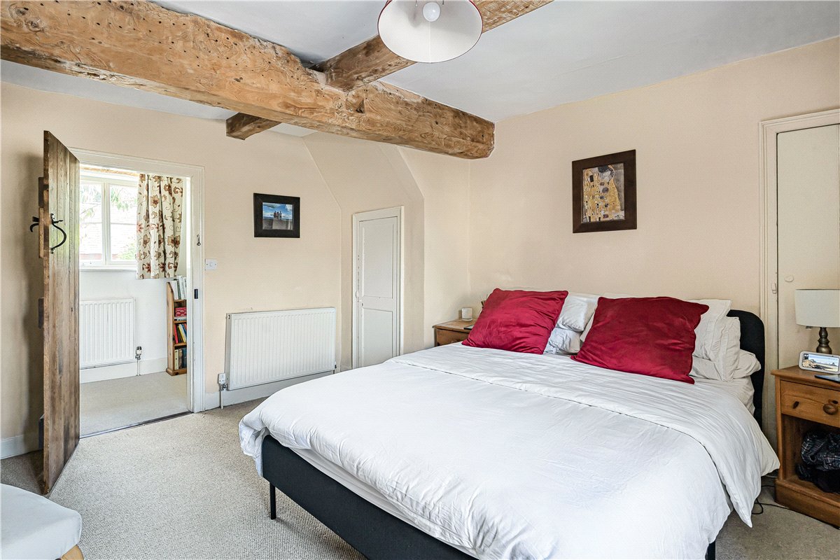 4 bedroom Cottage, Bridge Street, Bampton, OX18 - Available, Image 12
