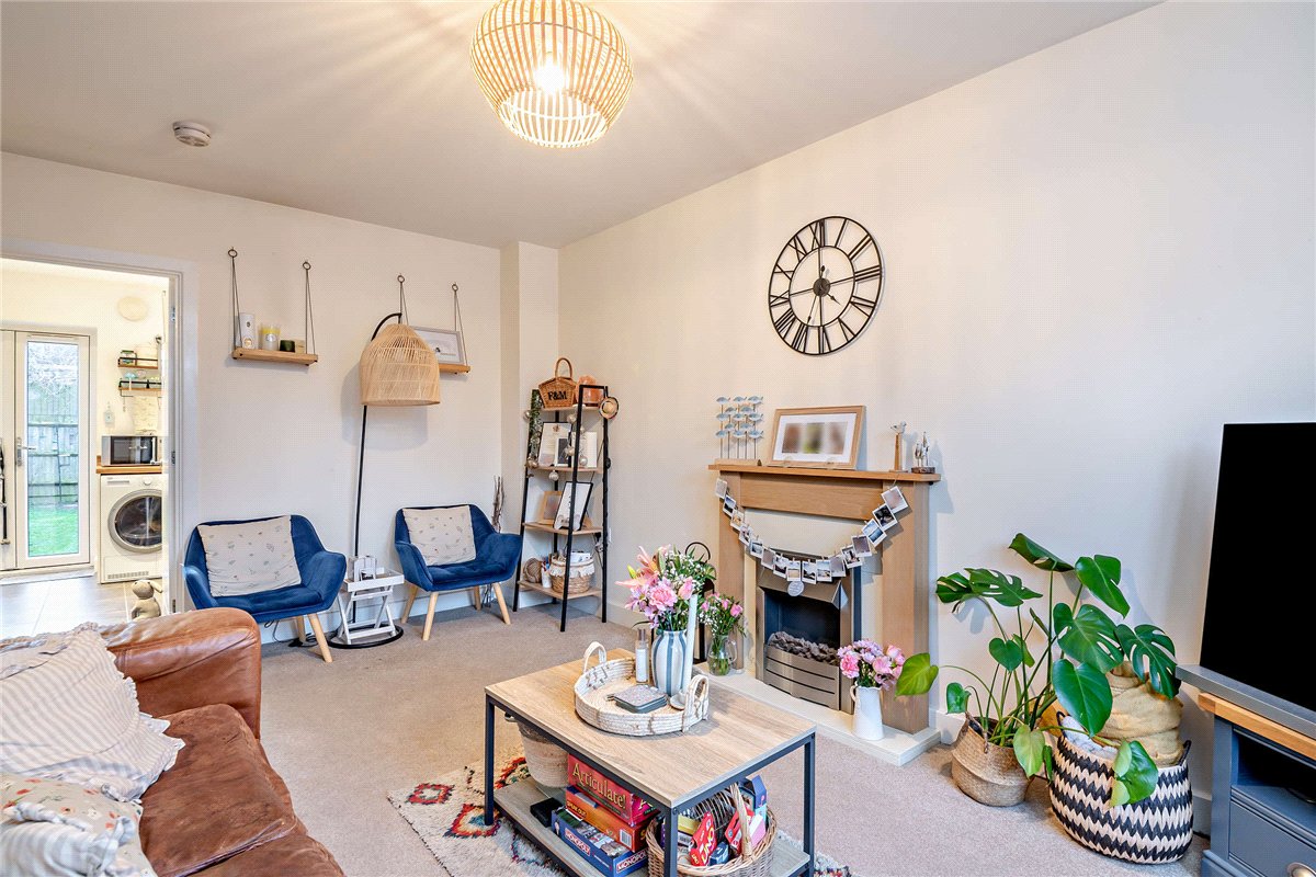 2 bedroom House, Greenacre Place, Newbury, RG14 - Sold STC, Image 4