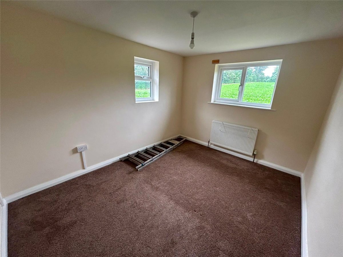 3 bedroom House, Overton Road, Ruabon, LL14 - Available, Image 11
