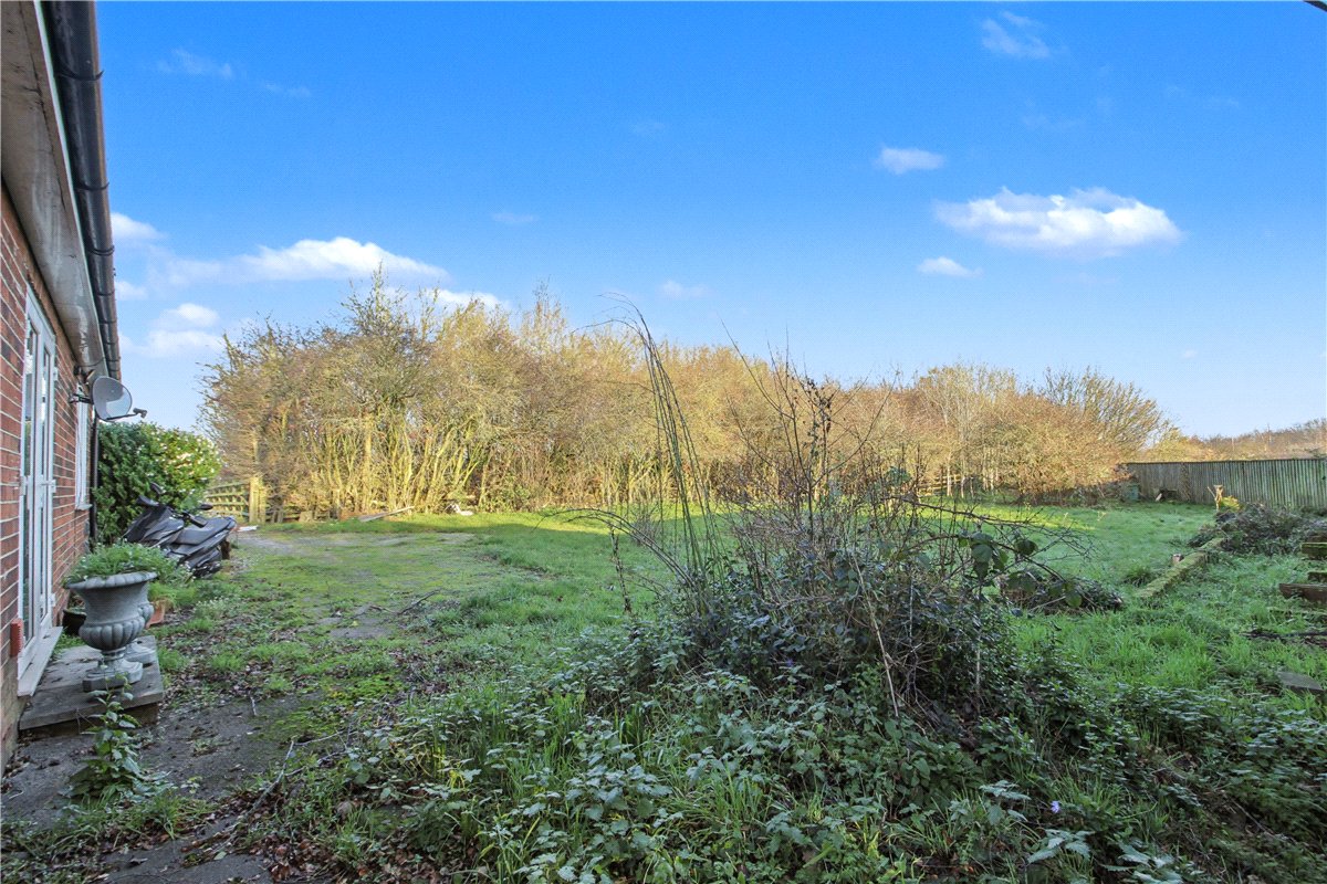 2 bedroom Bungalow, Longthorpe Lane, Thorpe, WF3 - Available, Image 4