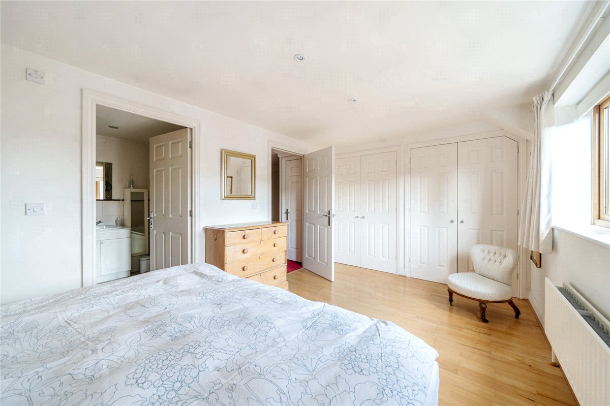 3 bedroom House, Cromwell Court, Marlborough, SN8 - Available, Image 12
