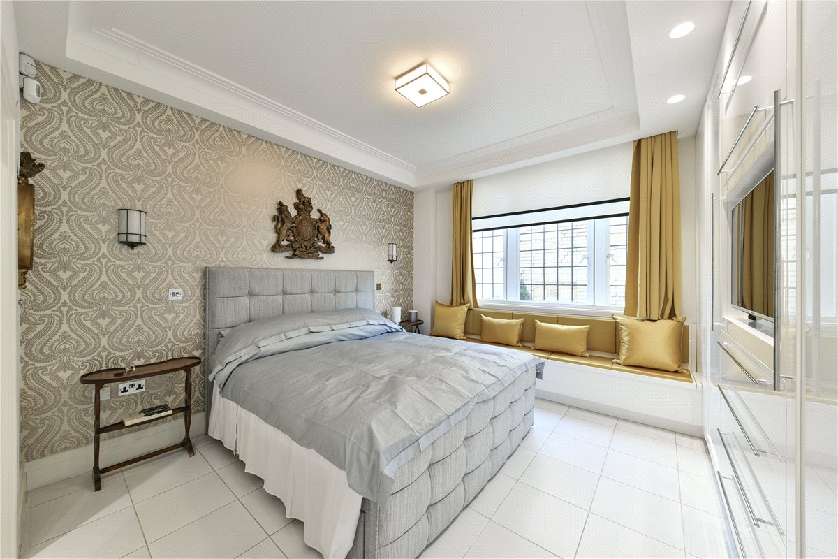 2 bedroom Flat, Portland Place, London, W1B - Sold, Image 9