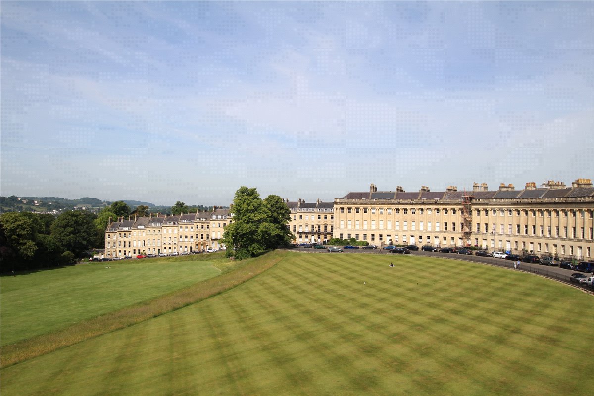 1 bedroom Flat, Royal Crescent, Bath, BA1 - Sold, Image 2