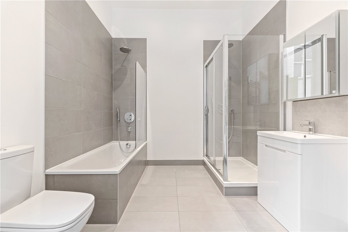 3 bedroom Maisonette, Egerton Gardens, Knightsbridge, SW3 - Available, Image 8