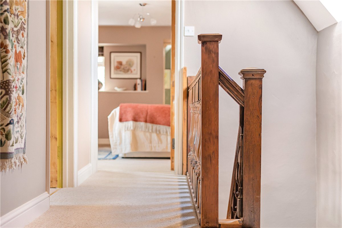 4 bedroom Cottage, New Road, Bampton, OX18 - Available, Image 12