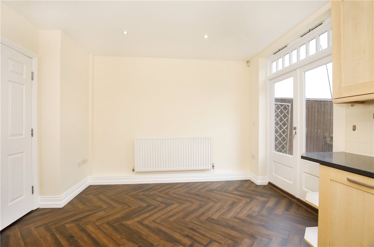 4 bedroom House, Grosvenor Park, York, YO30 - , Image 2