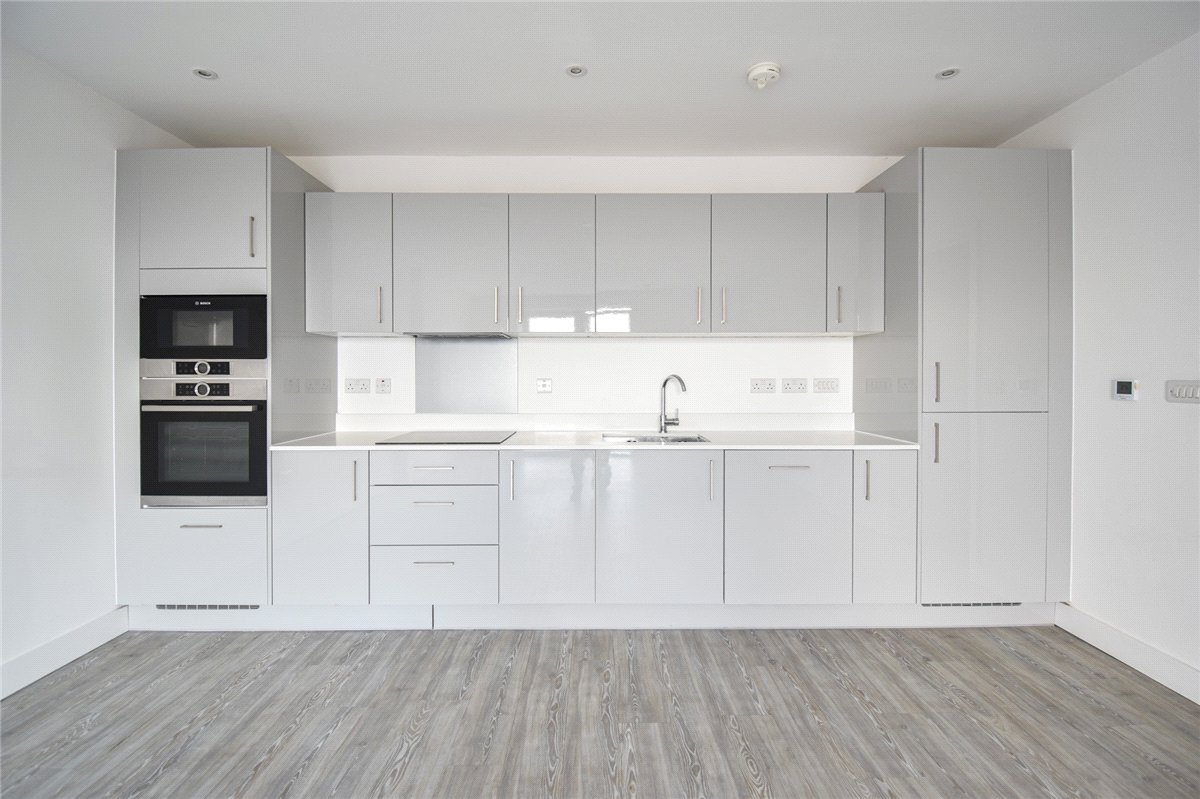 2 bedroom Flat, Eagle Street, Cambridge, CB1 - Available, Image 1