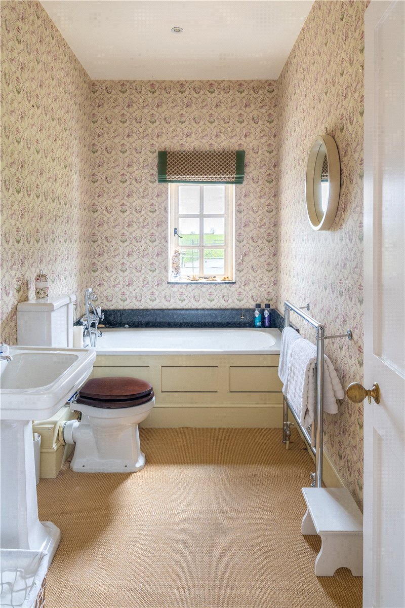 5 bedroom House, Brightwalton, Newbury, RG20 - Available, Image 11