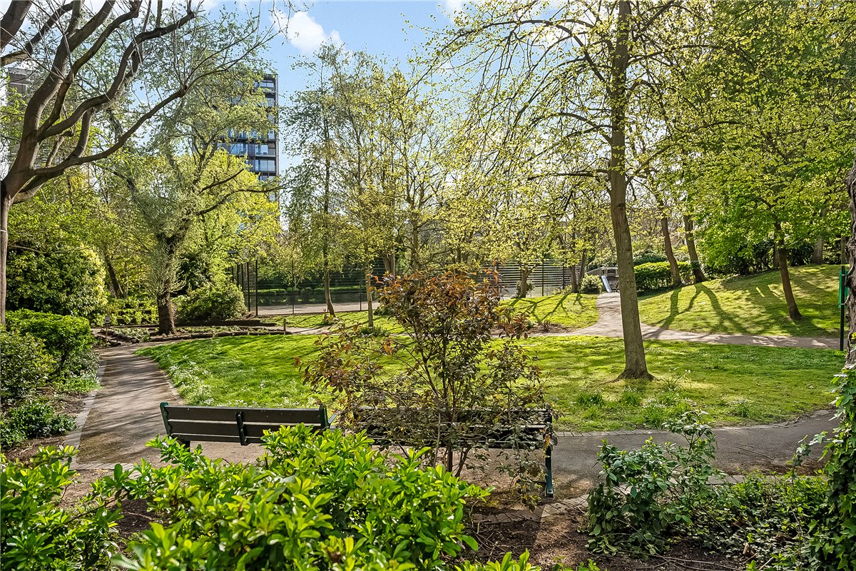 1 bedroom Flat, Vicarage Crescent, London, SW11 - Sold STC, Image 11
