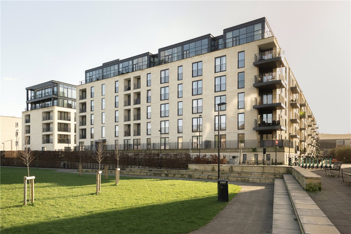 2 bedroom Flat, Midland Road, Bath, BA2 - Sold