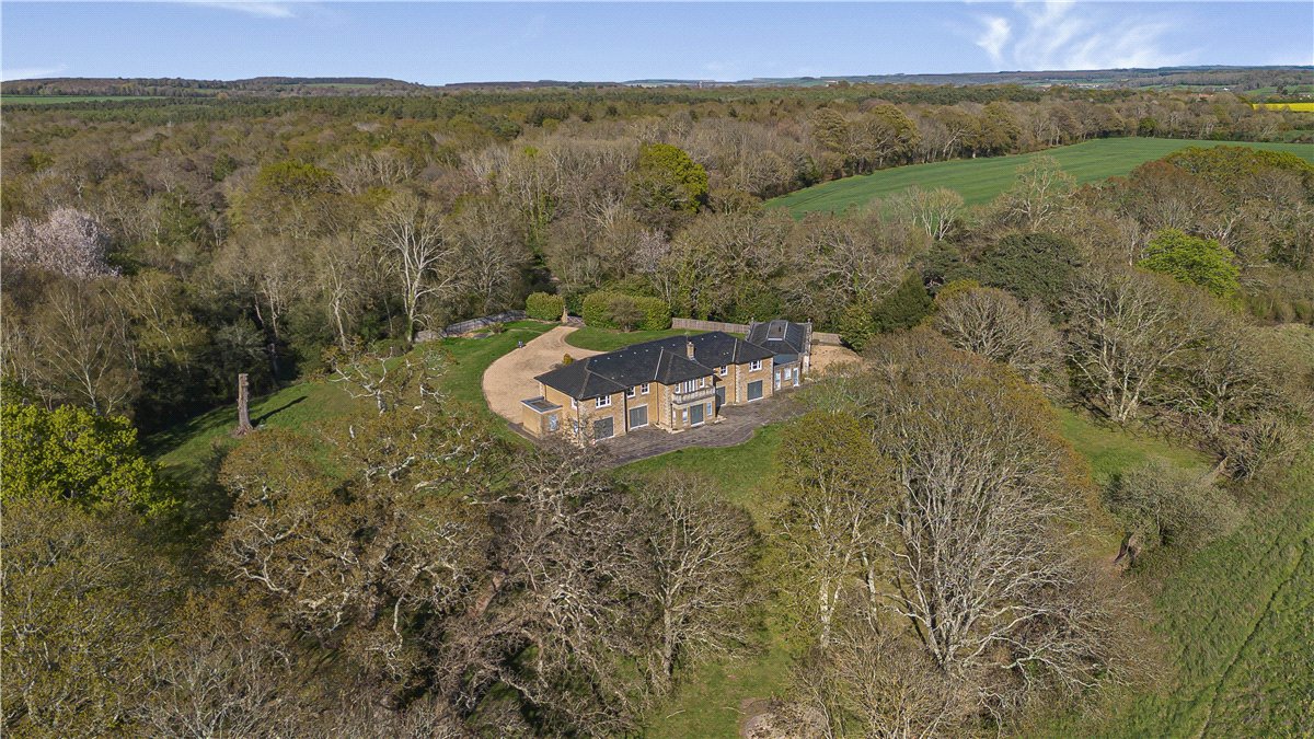5 bedroom House, Binsted, Arundel, BN18 - Available, Image 1
