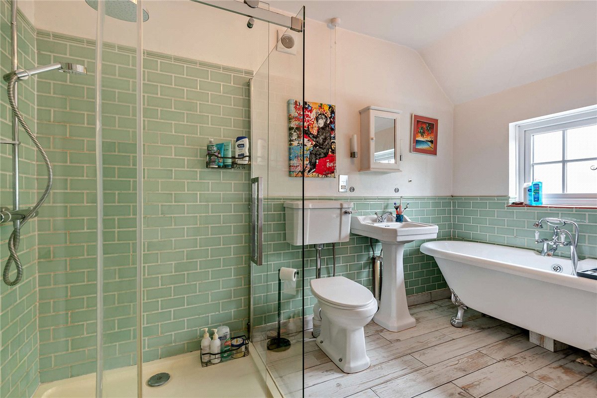 4 bedroom House, Cold Ash Hill, Cold Ash, RG18 - Available, Image 6