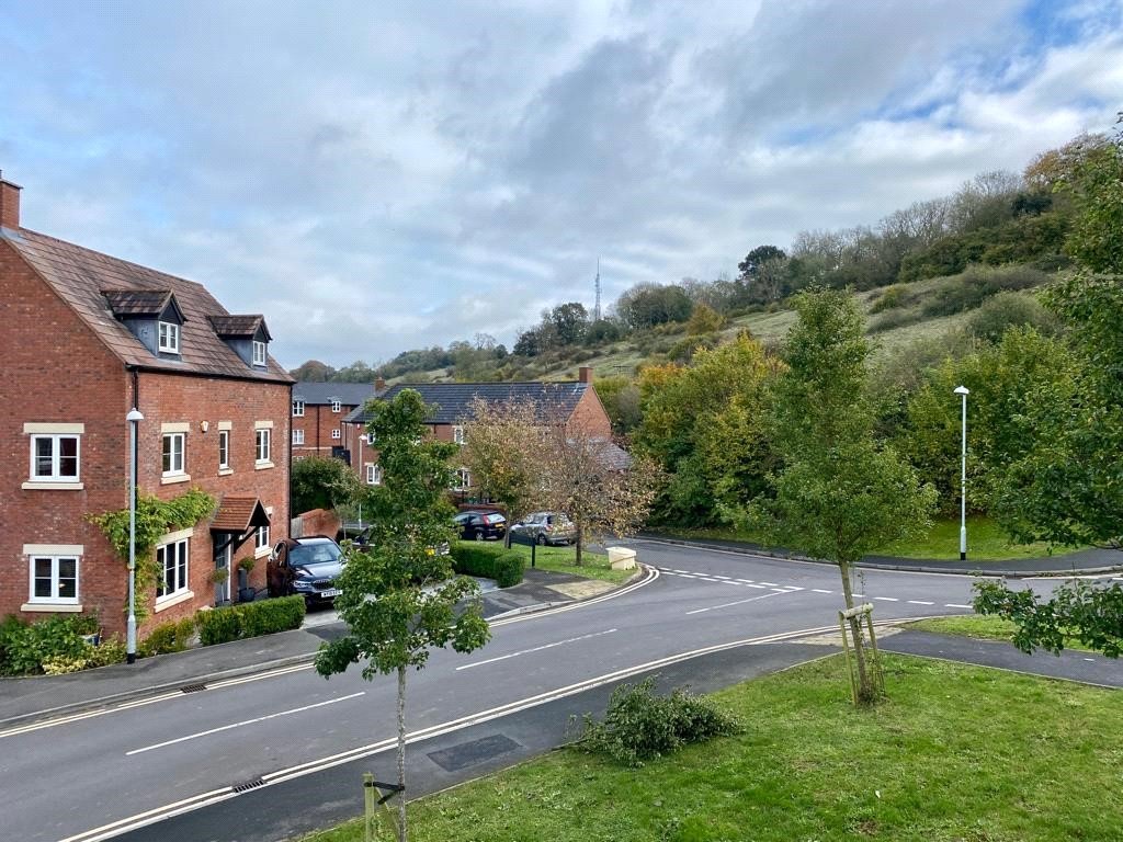 4 bedroom House, Marlborough, Wiltshire, SN8 - 
