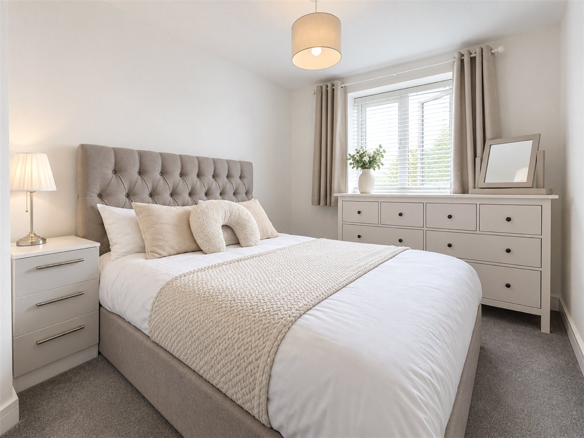 2 bedroom Flat, New Lane, Havant, PO9 - , Image 3