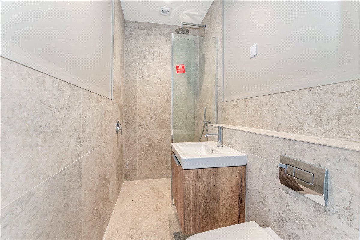 2 bedroom Flat, Farne House, 12 Crewe Street, NE68 - Available, Image 11