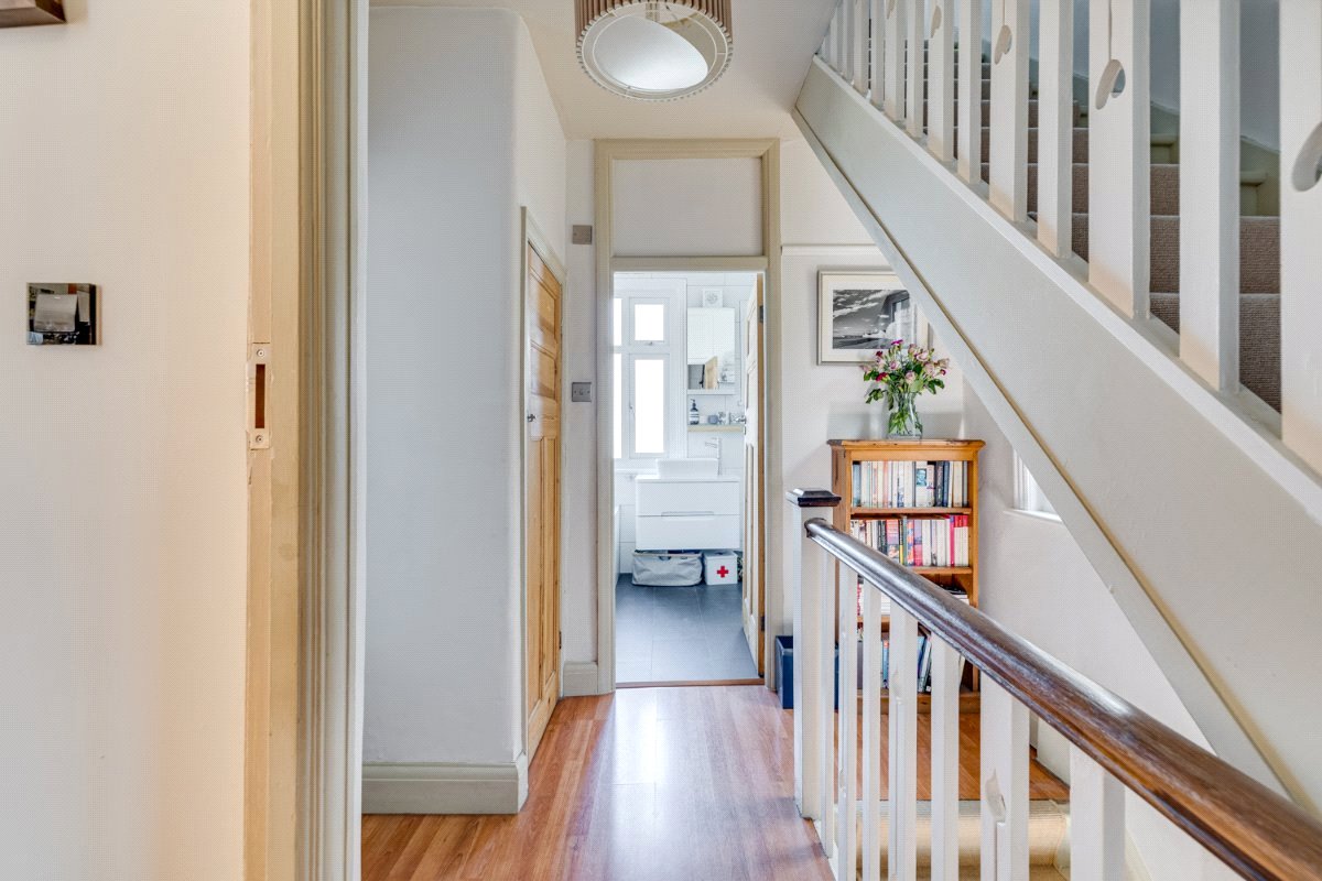 4 bedroom House, Kingsway, London, SW14 - Available, Image 8