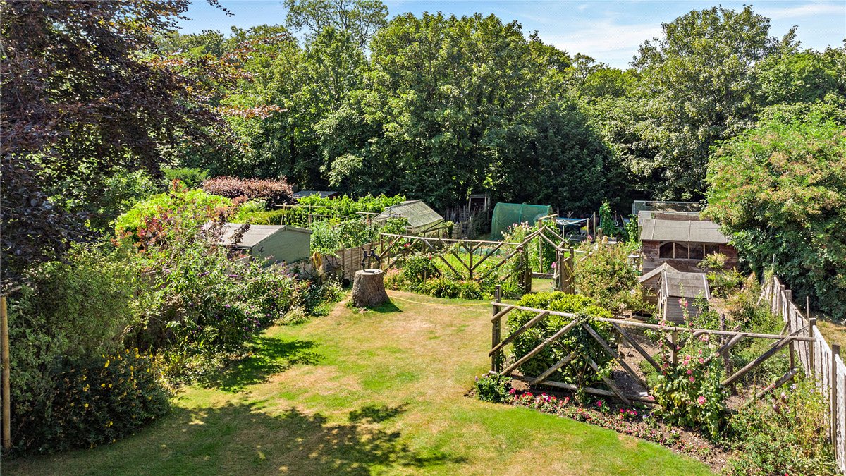 4 bedroom House, Overton Road, Micheldever Station, SO21 - Available, Image 15