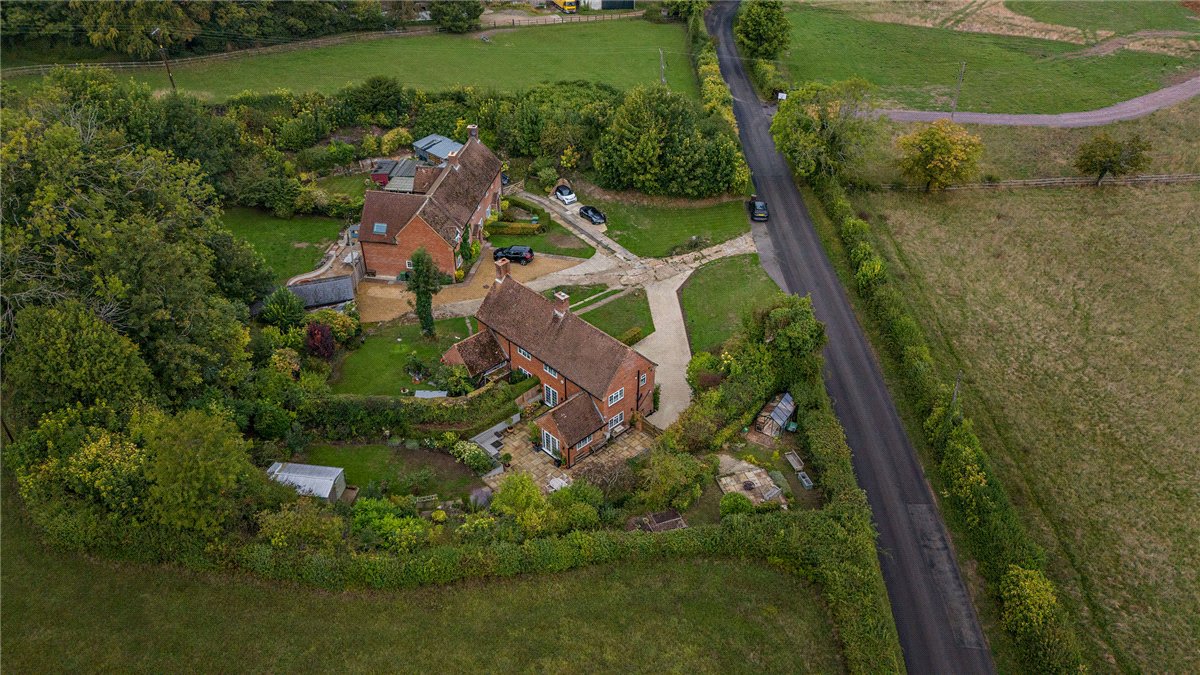 3 bedroom House, Ecchinswell, Newbury, RG20 - Available, Image 29