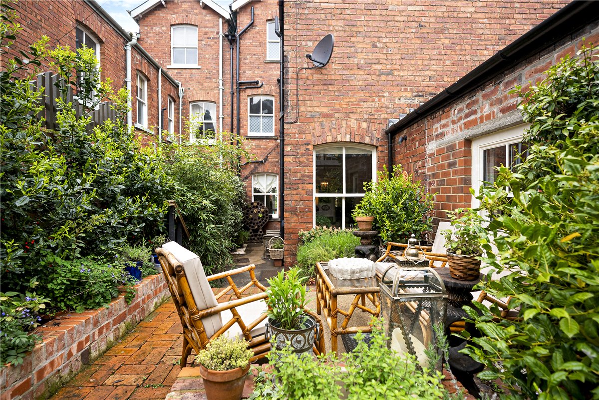 4 bedroom House, Albemarle Road, York, YO23 - Available, Image 1
