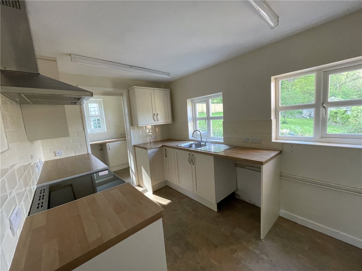 3 bedroom House, Hermitage, Thatcham, RG18 - Available, Image 3