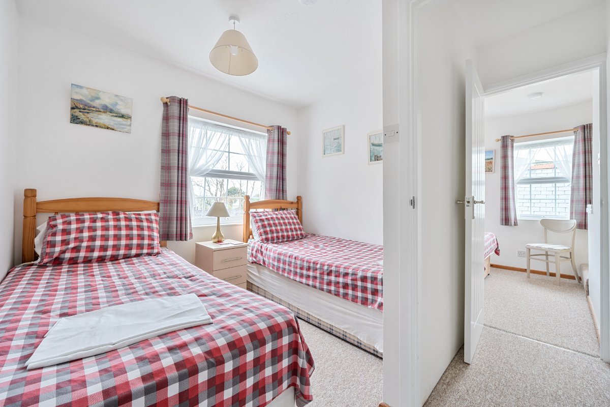 5 bedroom House, Lender Lane, Mullion, TR12 - Available, Image 33