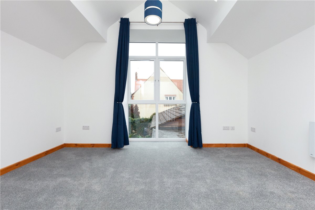 1 bedroom Maisonette, High Street, Witney, OX28 - , Image 4