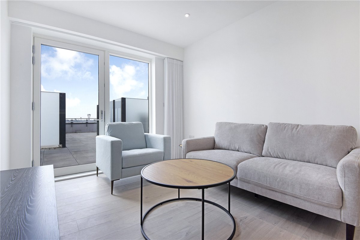 2 bedroom Flat, Heartwell Avenue, London, E16 - Let Agreed, Image 3
