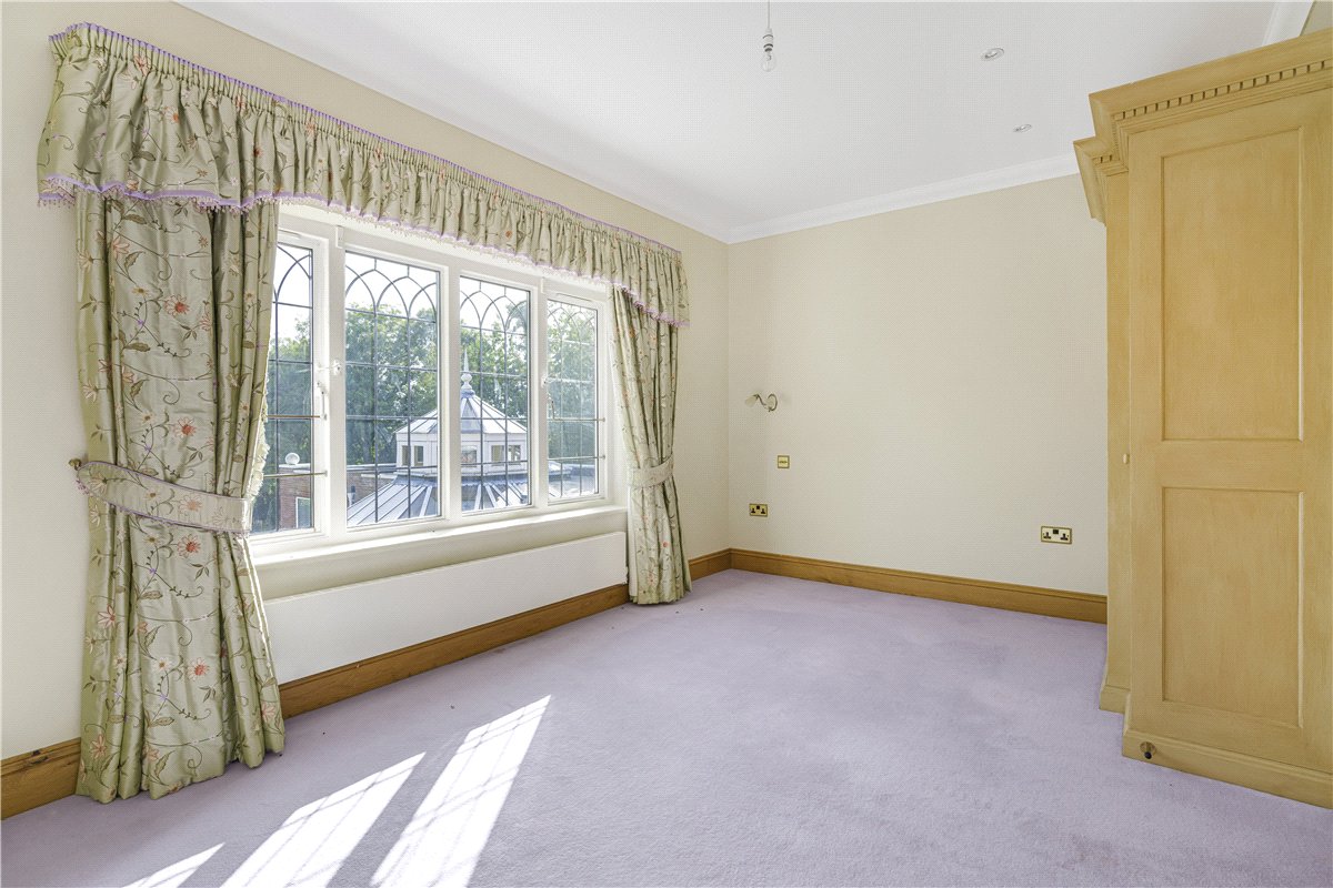 6 bedroom House, Chalk Lane, Hyde Heath, HP6 - Available, Image 17