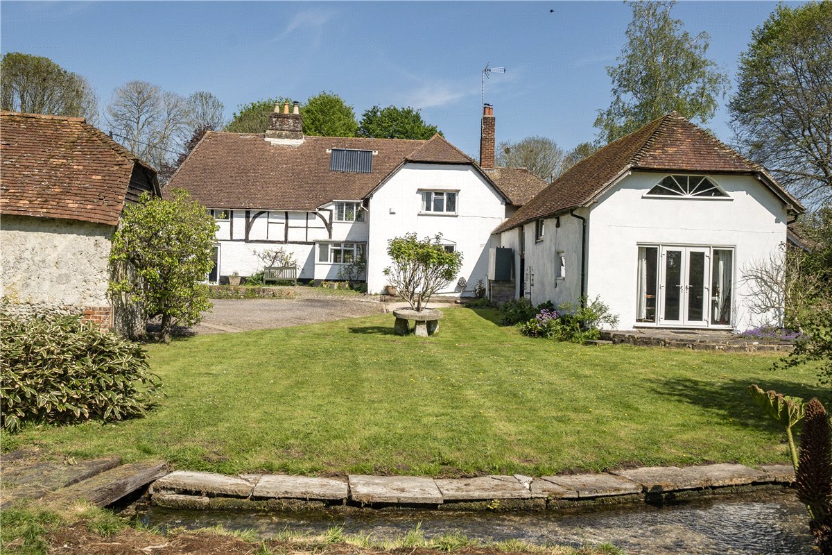 4 bedroom House, Farley Street, Nether Wallop, SO20 - Available, Image 1