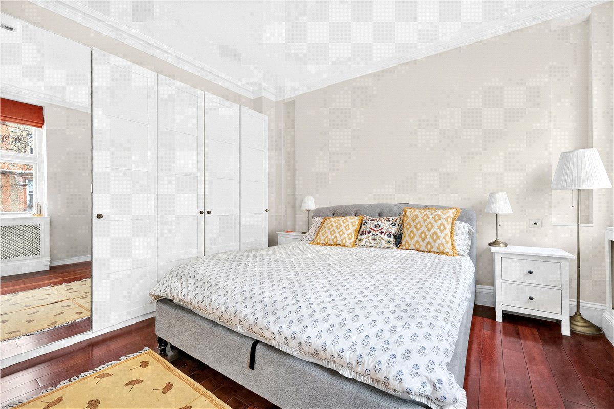 3 bedroom Flat, Harrington Gardens, London, SW7 - Available, Image 9