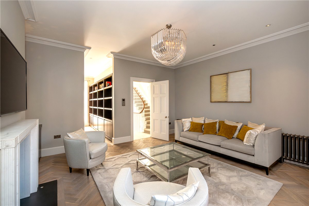 6 bedroom House, Chesterfield Hill, Mayfair, W1J - Available, Image 2