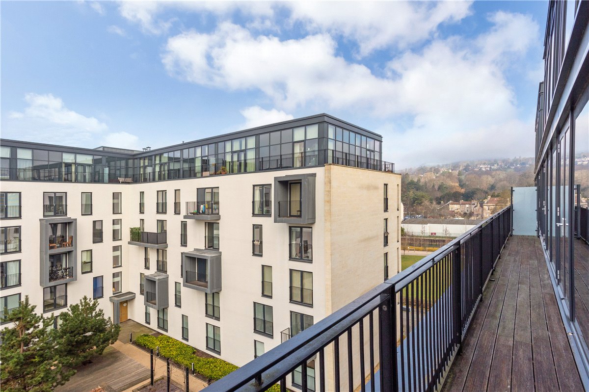 2 bedroom Maisonette, Percy Terrace, Bath, BA2 - Sold, Image 2