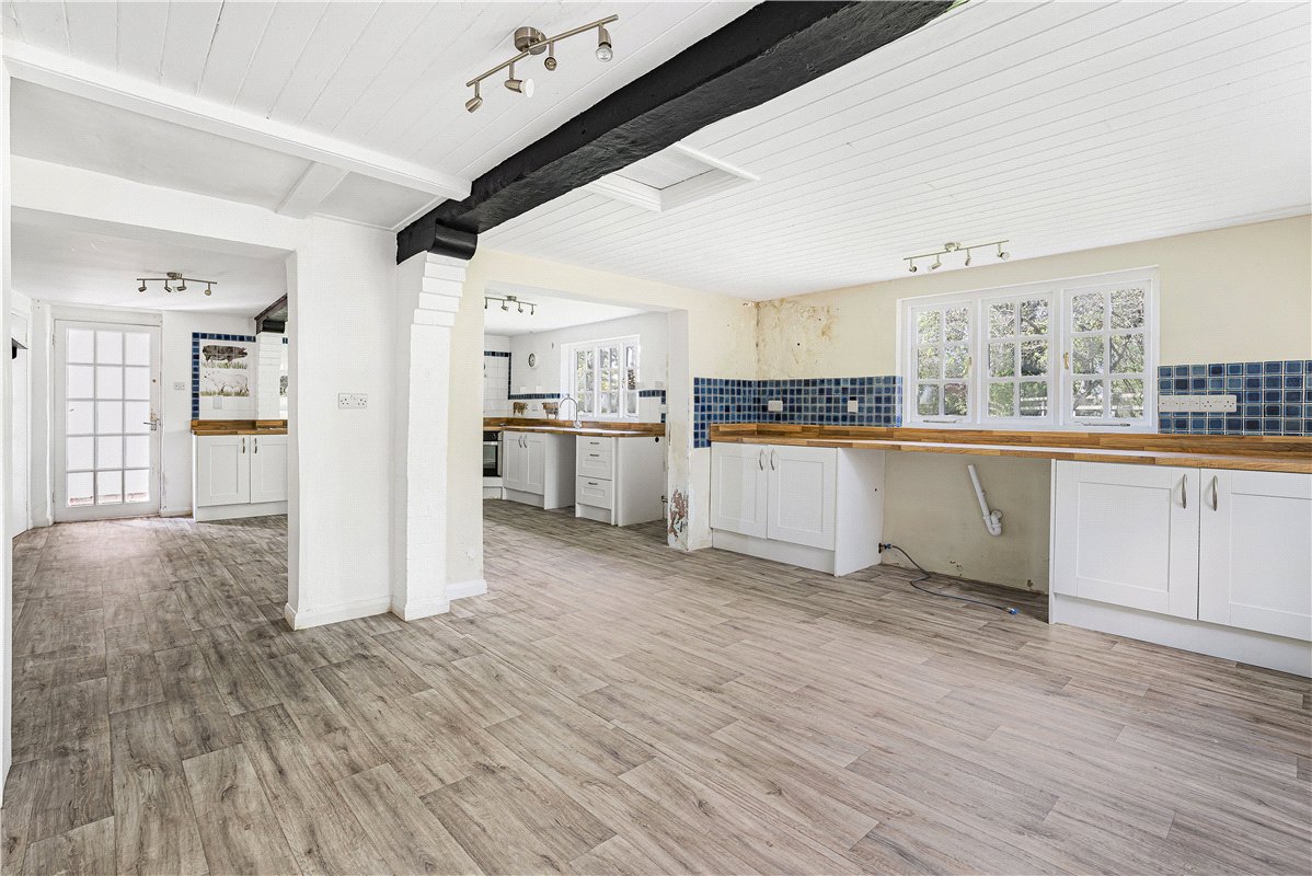 41  Country Estate, Mill Lane, Twyford, MK18 - Available, Image 16