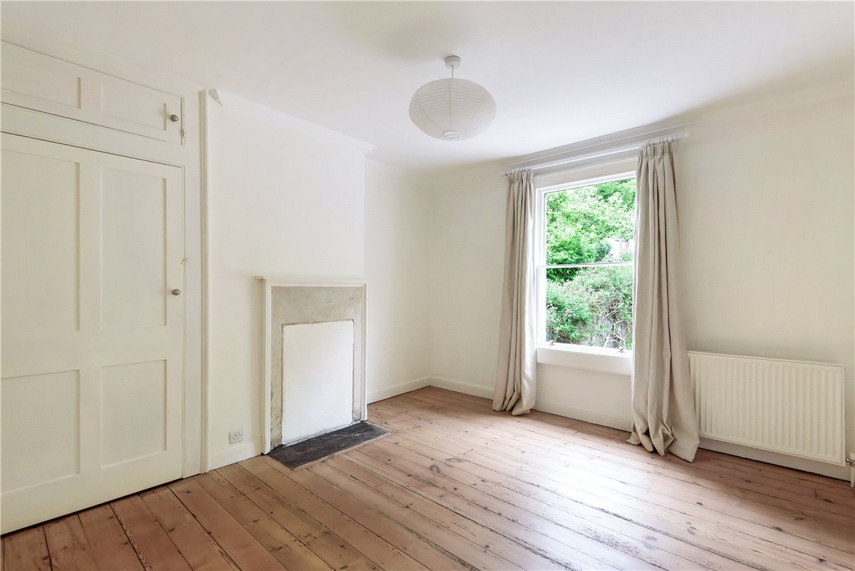 3 bedroom House, Prospect Place, Camden Road, BA1 - , Image 6