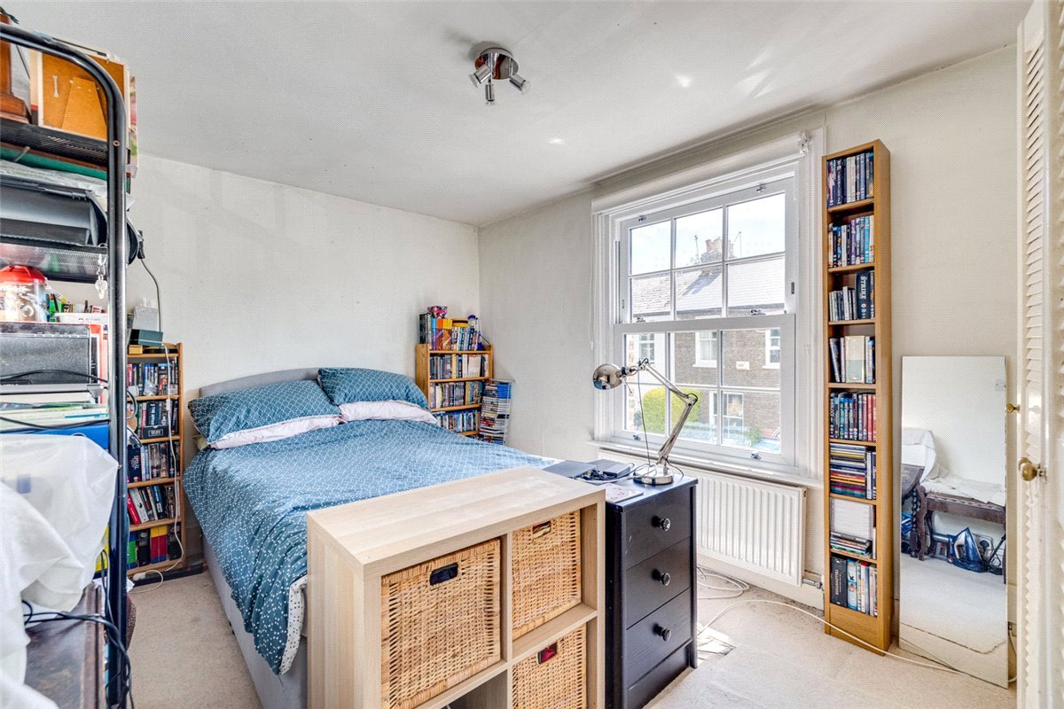 2 bedroom Cottage, Archway Street, London, SW13 - Available, Image 2
