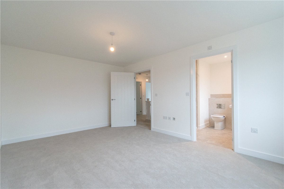 4 bedroom House, Saffron Way, Cambridge, CB1 - Available, Image 2