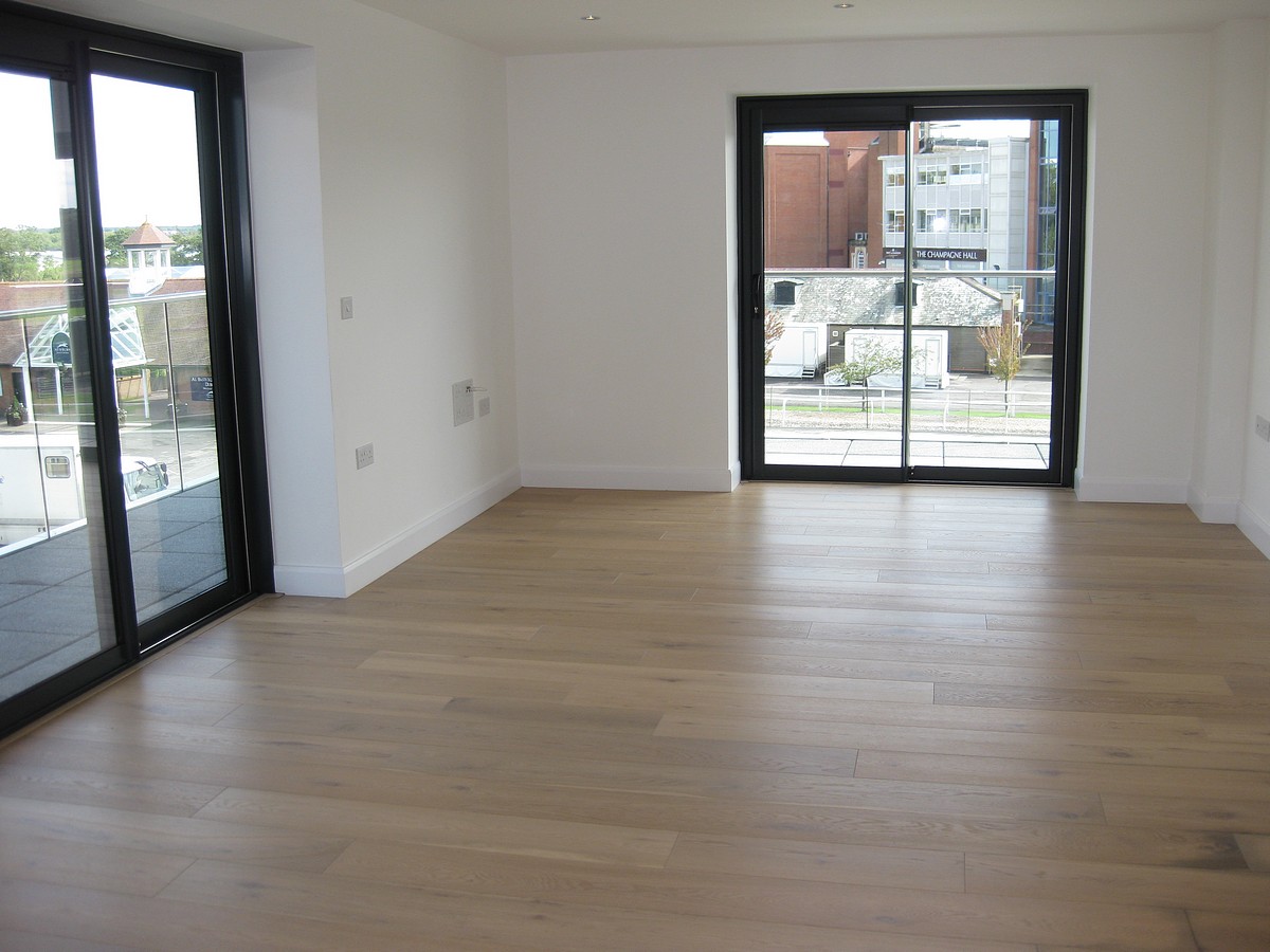 2 bedroom Flat, Racecourse Road, Newbury, RG14 - Let Agreed, Image 3