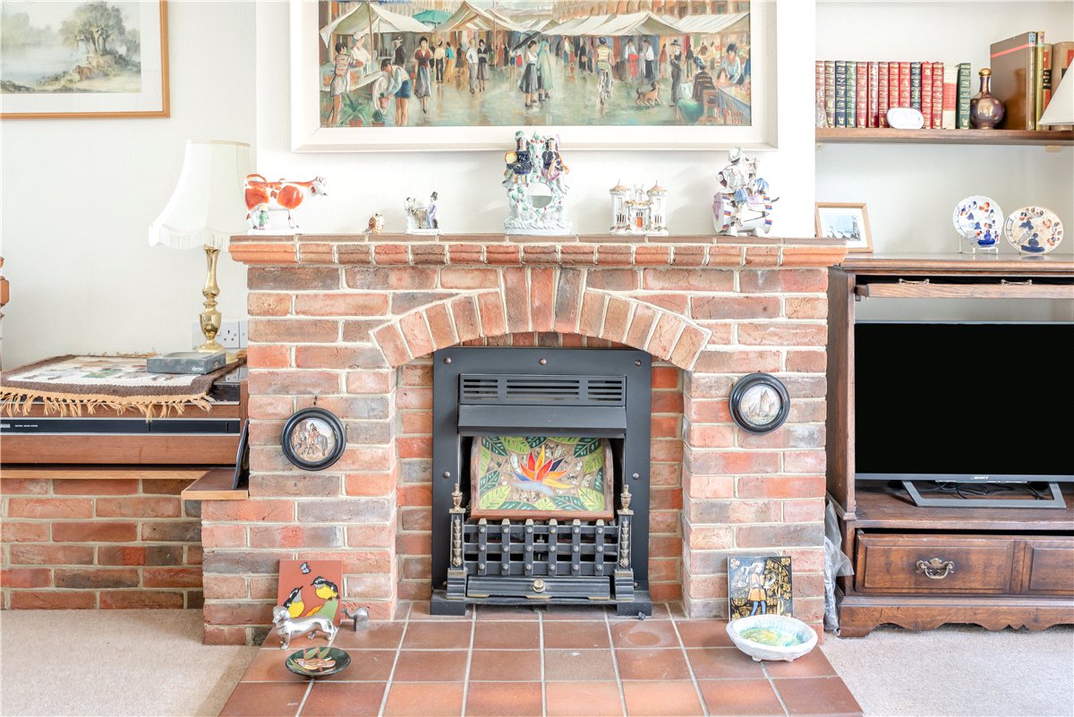 3 bedroom House, Forbes Road, Kings Worthy, SO23 - Available, Image 9