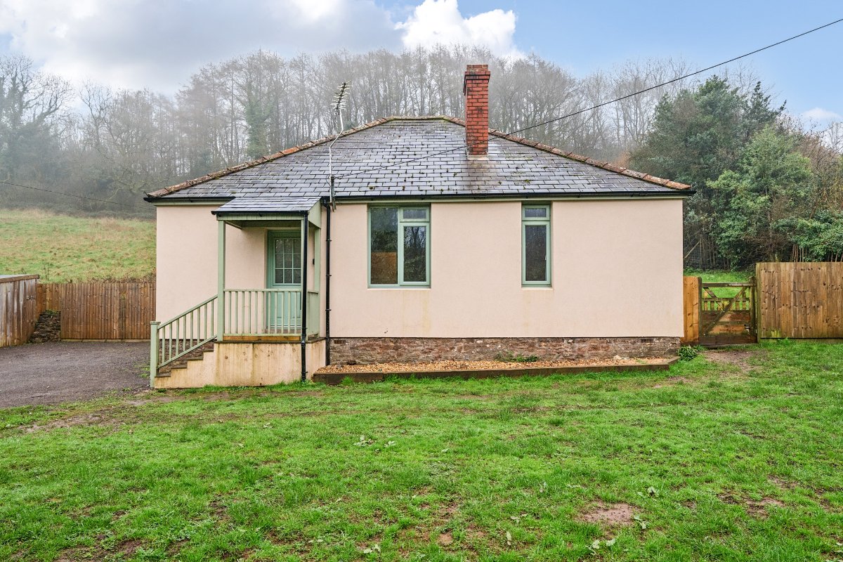 3 bedroom Bungalow, Mendip Road, Stoke St. Michael, BA3 - Let Agreed, Image 12