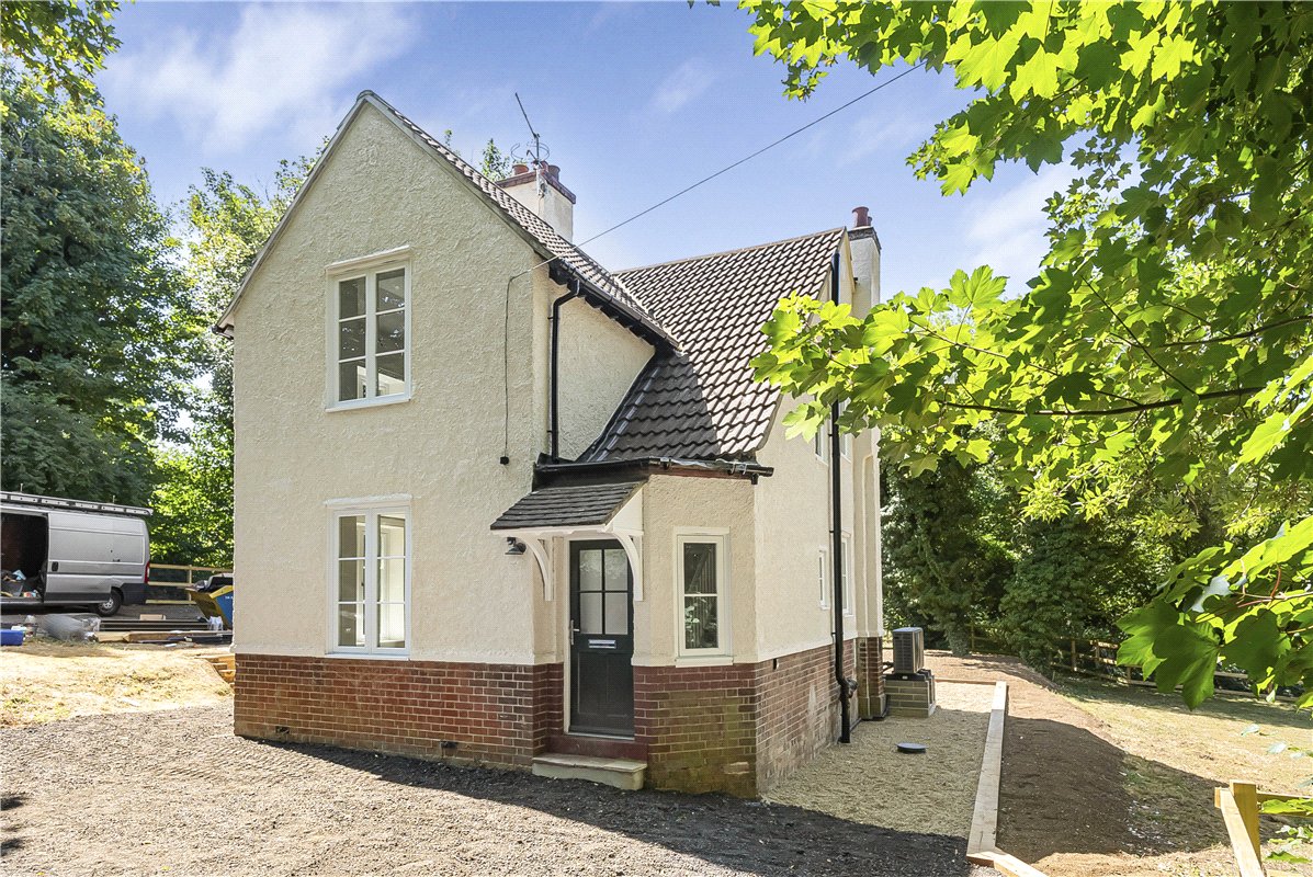 3 bedroom House, Hemel Hempstead Road, Redbourn, AL3 - Available