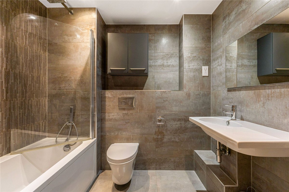 2 bedroom Flat, Hills Road, Cambridge, CB2 - Sold STC, Image 9