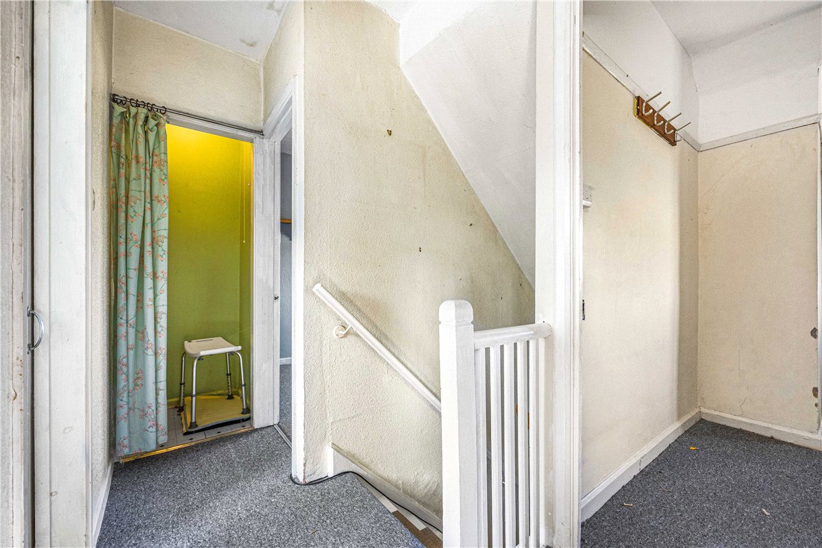 3 bedroom House, Church Street, Great Bedwyn, SN8 - Available, Image 8