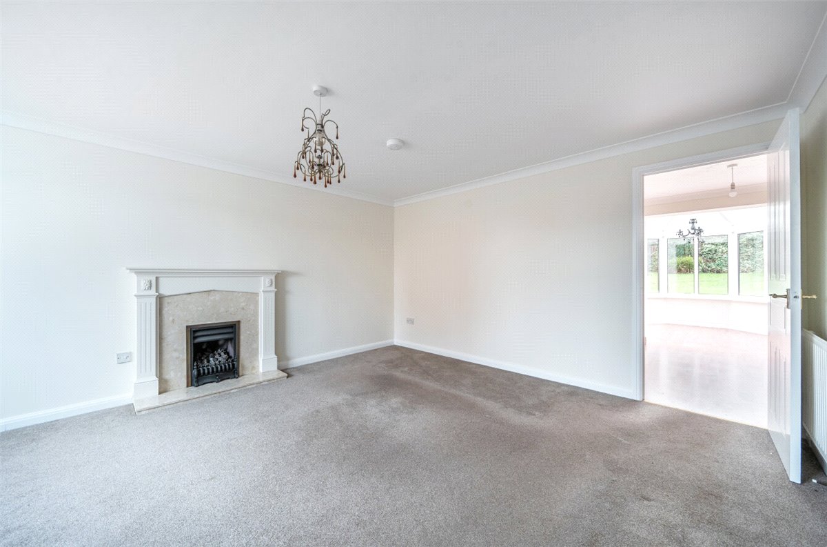 3 bedroom House, Amersham Way, Measham, DE12 - Available, Image 1