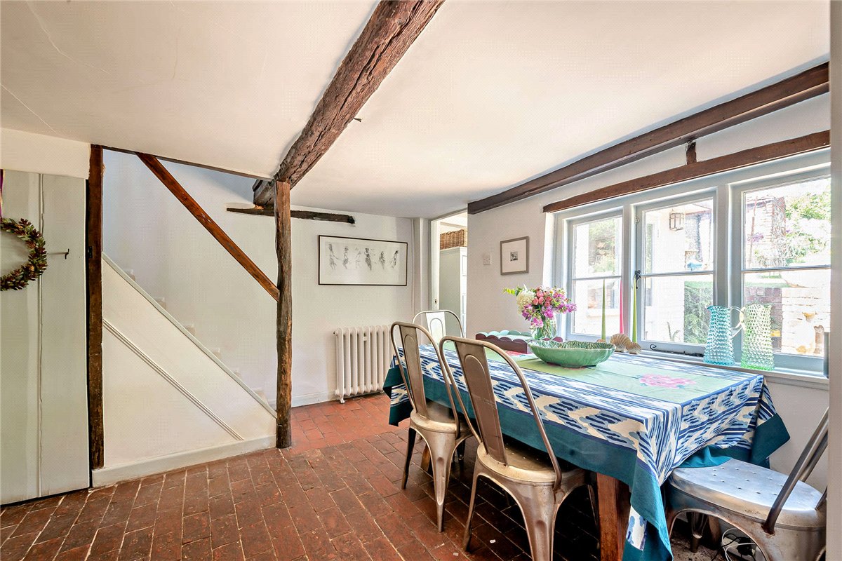 3 bedroom House, East Street, Hambledon, PO7 - Available, Image 4