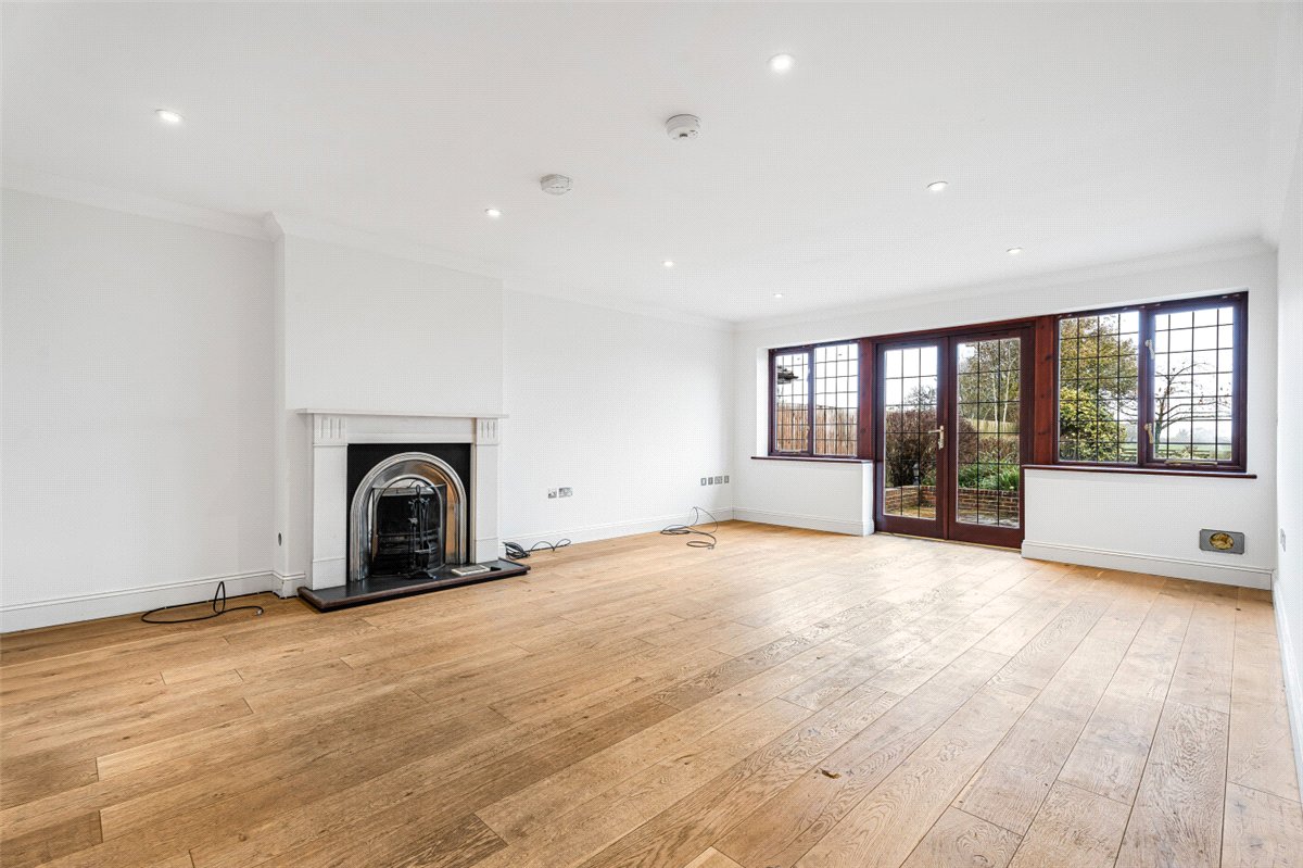 4 bedroom Residential, Nash Lee Lane, Wendover, HP22 - Available, Image 9