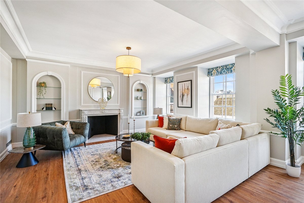 3 bedroom Flat, Grosvenor Square, Mayfair, W1K - Available, Image 12