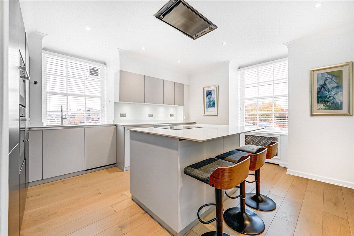 4 bedroom Flat, Grosvenor Square, Mayfair, W1K - , Image 11