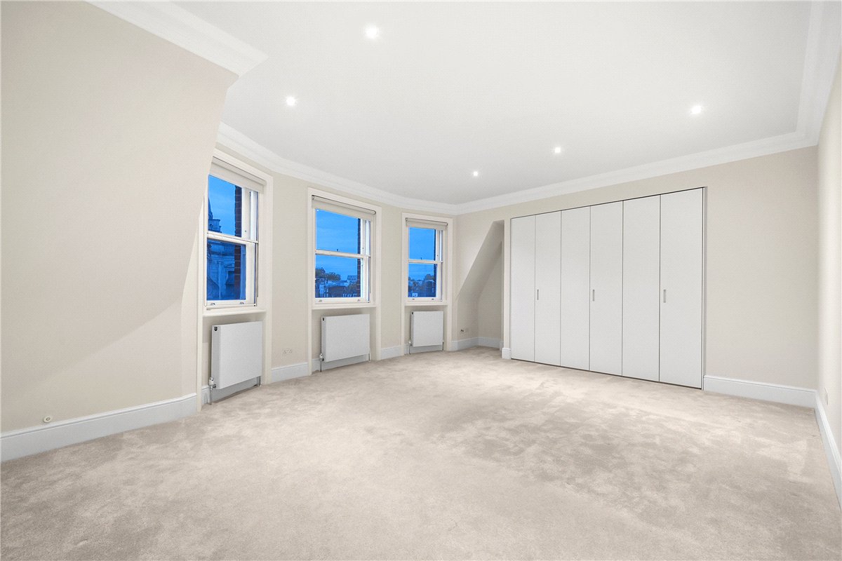 4 bedroom Maisonette, Egerton Gardens, Knightsbridge, SW3 - Available, Image 27