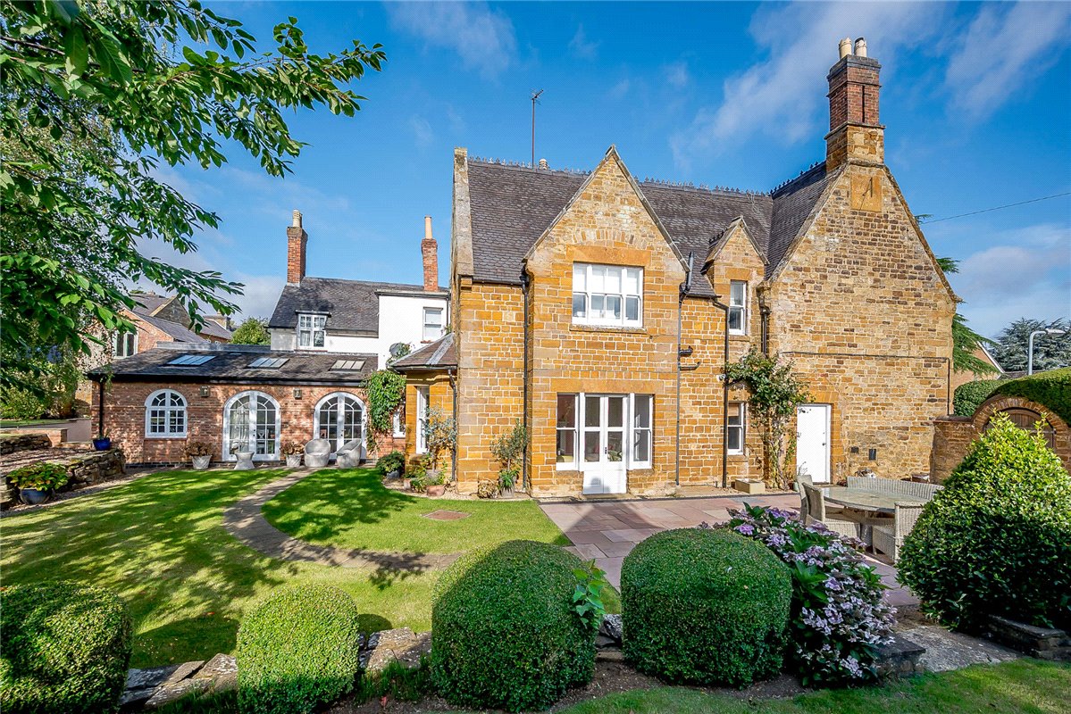 5 bedroom House, Welford Road, Chapel Brampton, NN6 - Sold