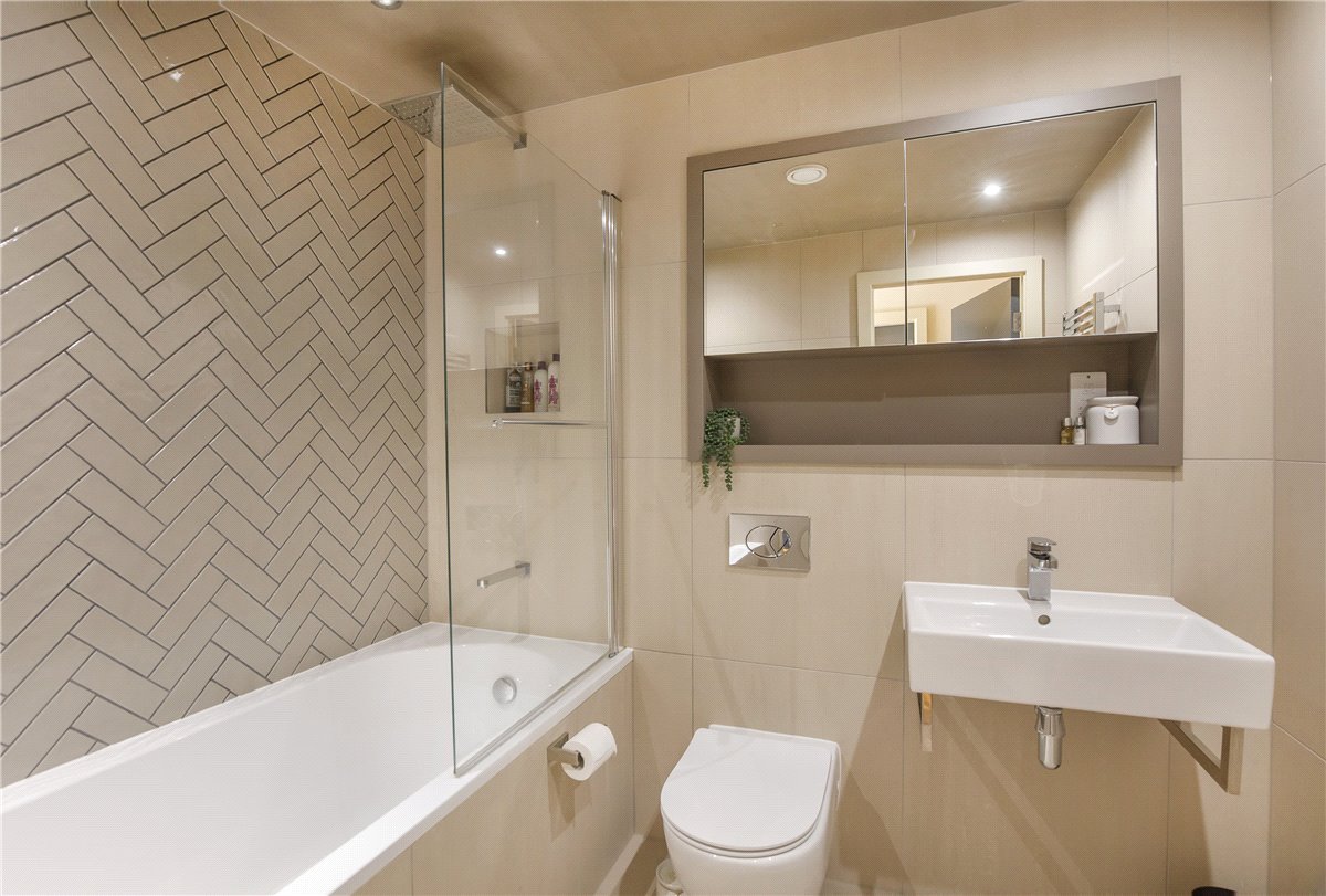 2 bedroom Flat, Toft Green, York, YO1 - Available, Image 4